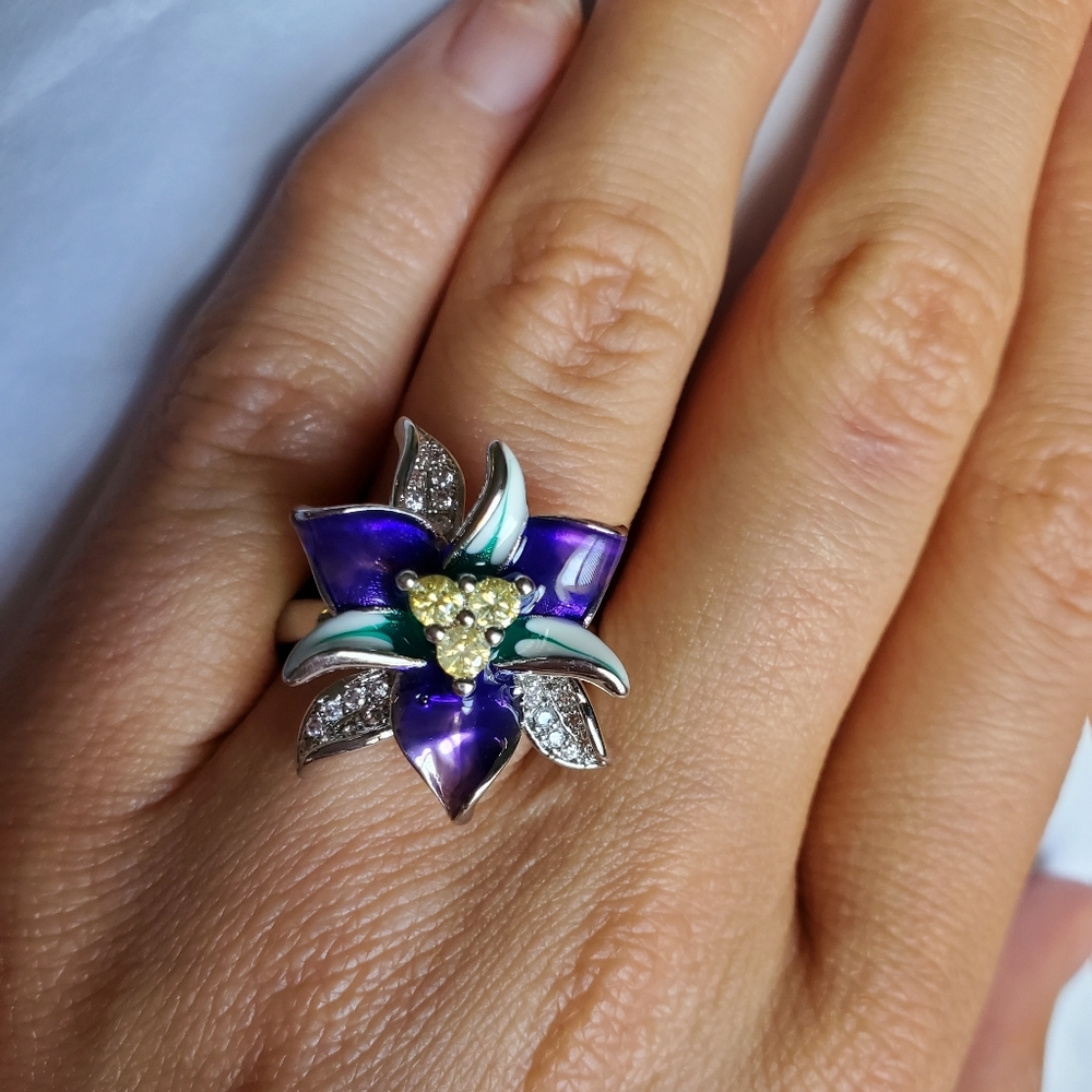 New Gorgeous Flower Wedding Ring